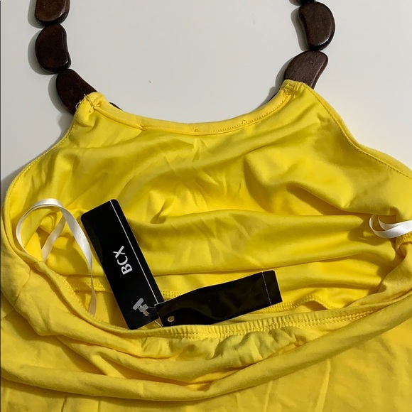 Juniors Halter Top. NWT. - Picture 5 of 5